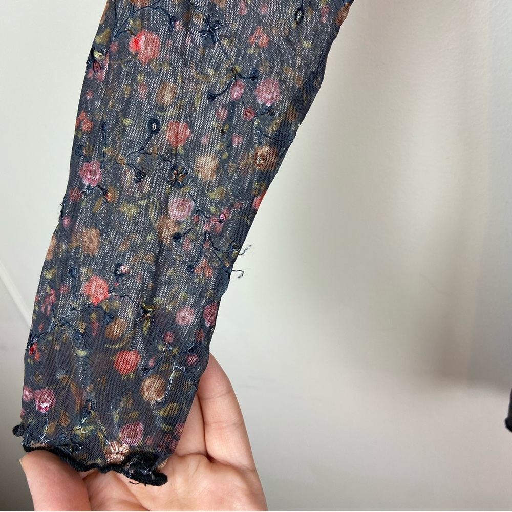 Therapy Micro Floral Sheer Sleeve Mesh Embroidered Eyelet Lettuce Hem Top Small - Picture 10 of 13